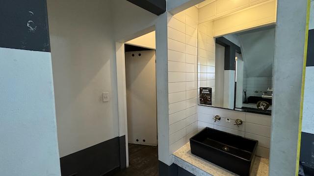 To Let Commercial Property for Rent in Hout Bay Western Cape
